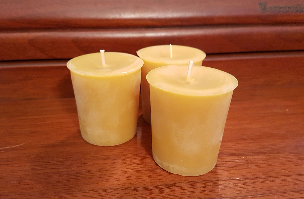 http://nithvalleyapiaries.ca/cdn/shop/products/Beeswax_Votive_Candles_1200x1200.jpg?v=1645643004